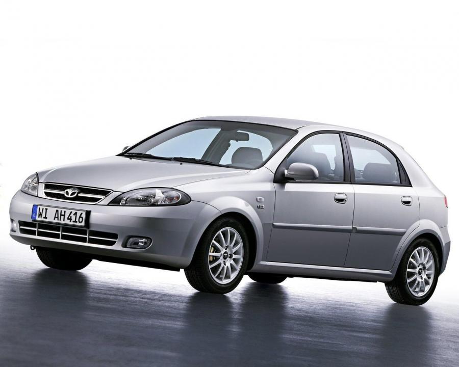  Daewoo Lacetti CDX 2004 года  (WW) (фото 18 из 26)